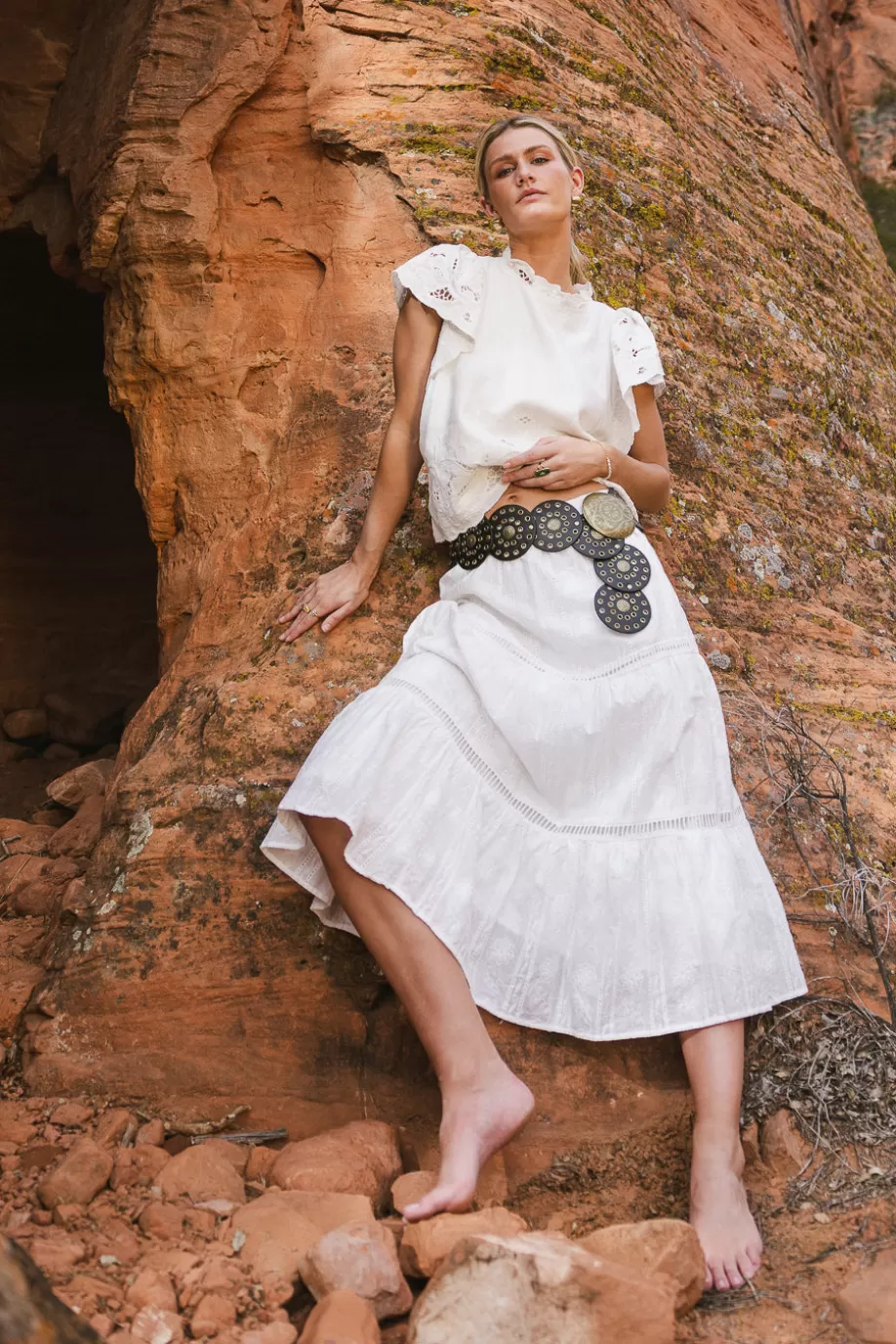 Fashion Embroidered Eyelet Lace Skirt SKIRTS