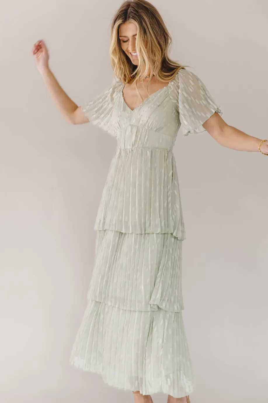 Online Hallie Midi Dress in - FINAL SALE DRESSES