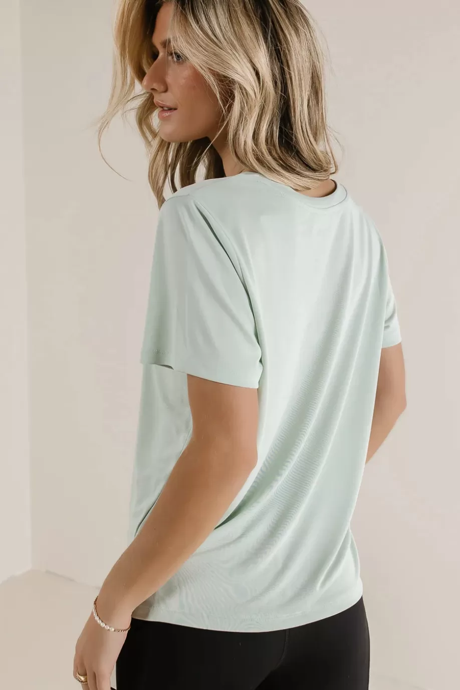 Outlet Jalissa T-Shirt in TEES & TANKS | TEES & TANKS