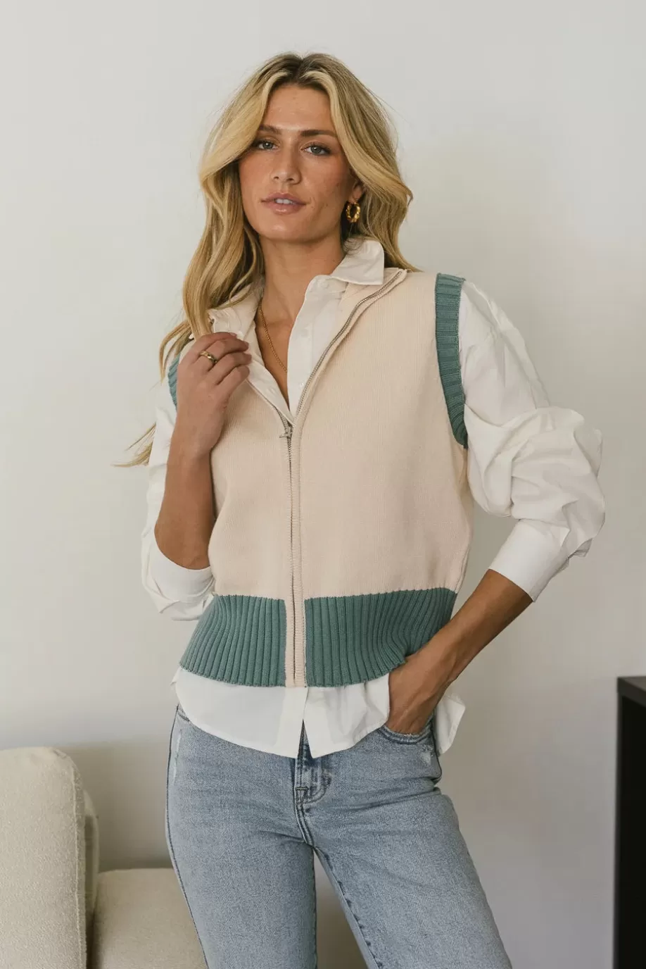 Store Sophie Colorblock Vest in OUTERWEAR